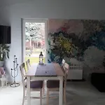 ロッジ Nad Jeziorem オシェチュナ