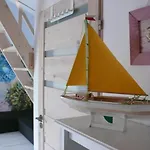 ロッジ Nad Jeziorem オシェチュナ