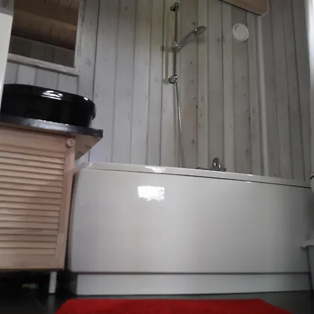 Gerendaház Nad Jeziorem Osieczna