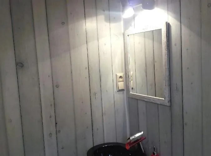 Nad Jeziorem Осечна